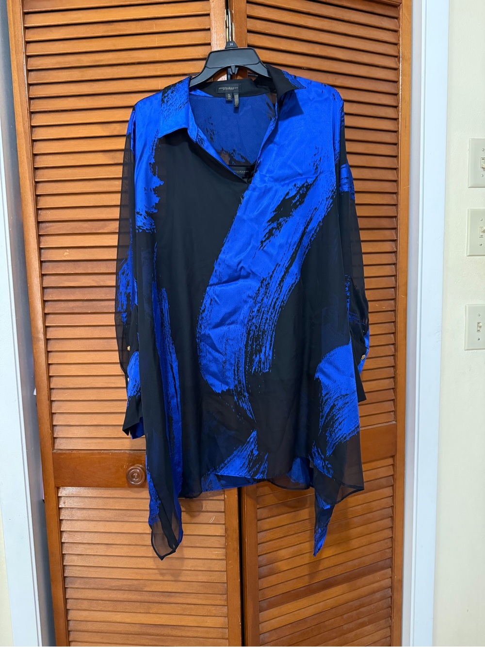Donna Karan NWT Size XL Black and Royal Blue Abstract Sheer oversized Top